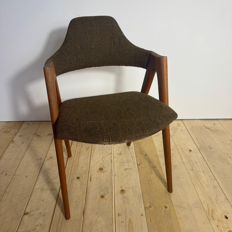 Sedia “Compass” in Teak di Kai Kristiansen – Design Scandinavo Mid-Century