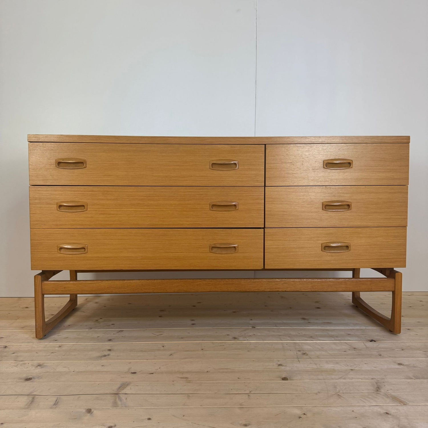 Cassettiera doppia vintage G Plan “Quadrille”, Danimarca 1960