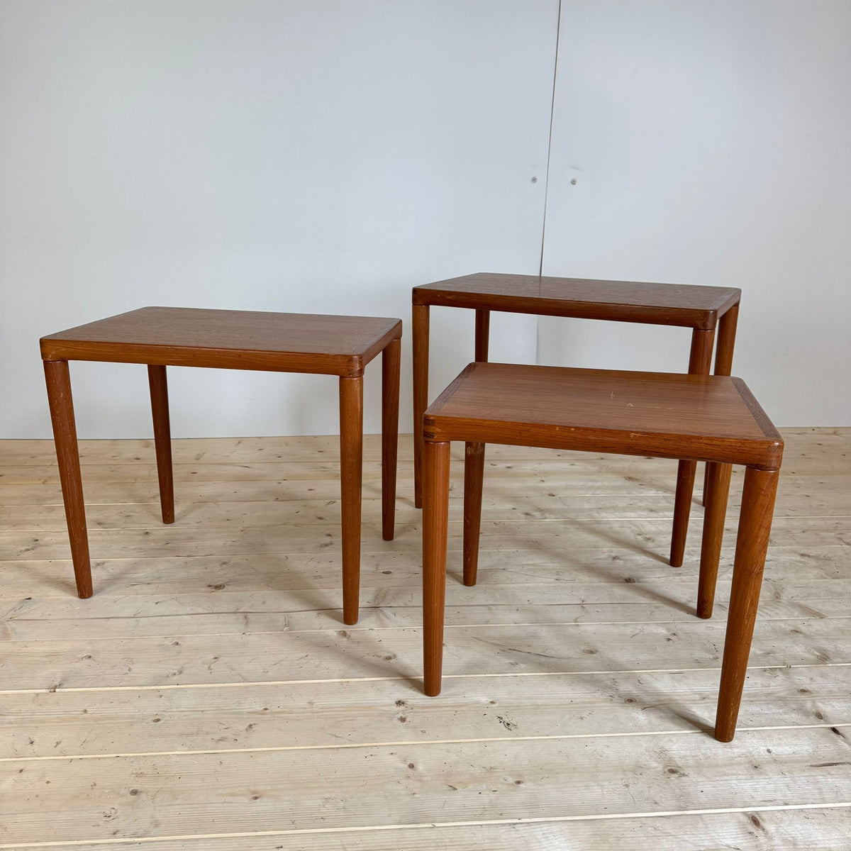 Nesting tables in teak, H.W. Klein per Bramin, Danimarca 1960