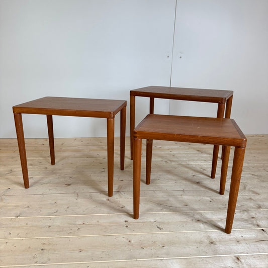 Nesting tables in teak, H.W. Klein per Bramin, Danimarca 1960