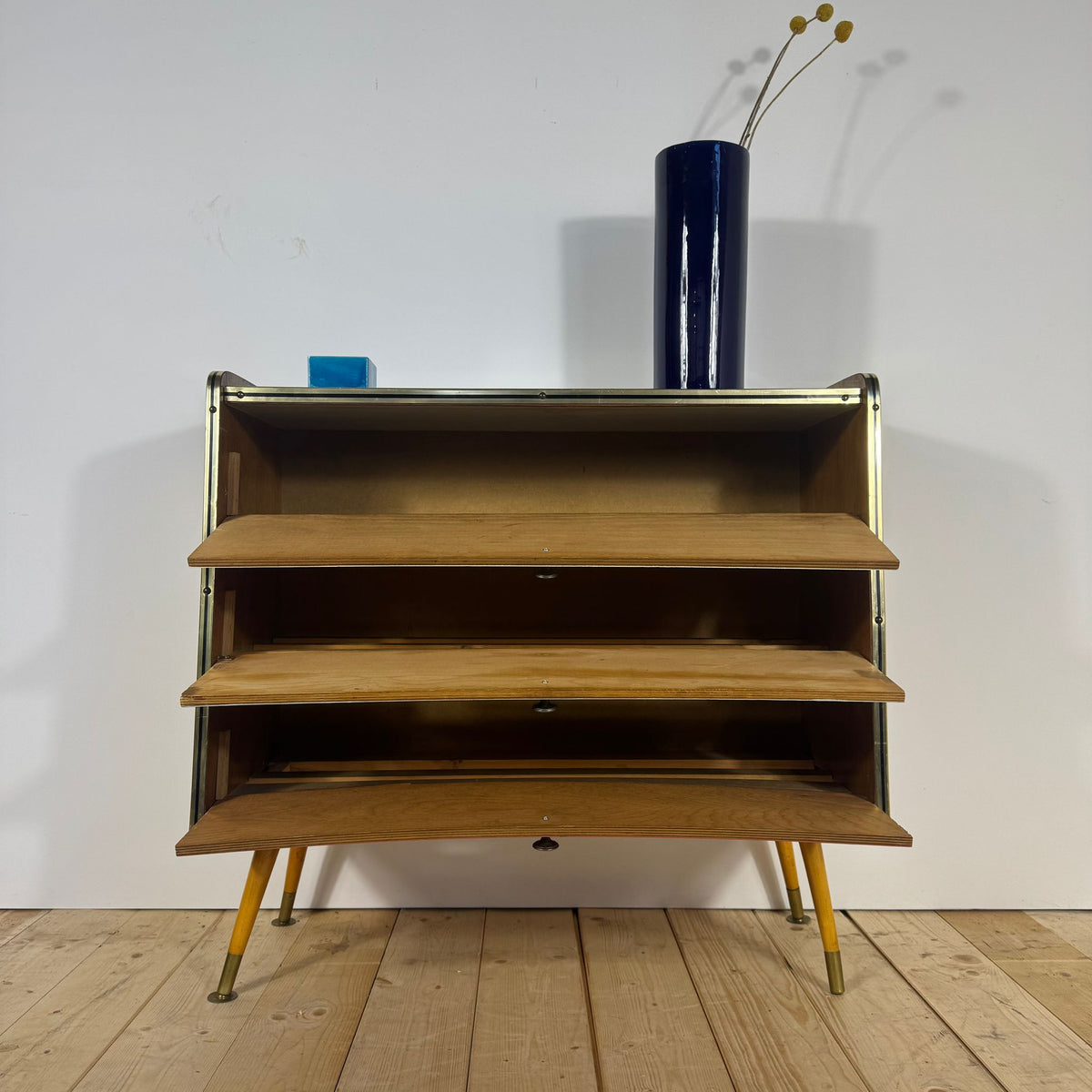 Scarpiera Anni ’70 Multicolor – Design Mid-Century Modern