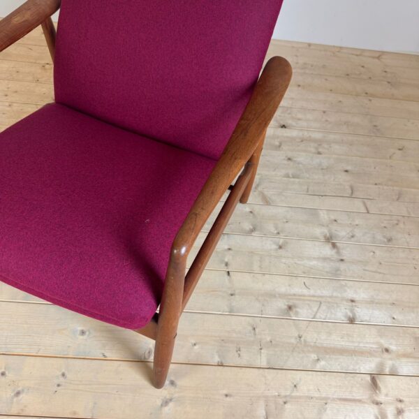 arredo vintage svedese poltrona teak tessuto fucsia