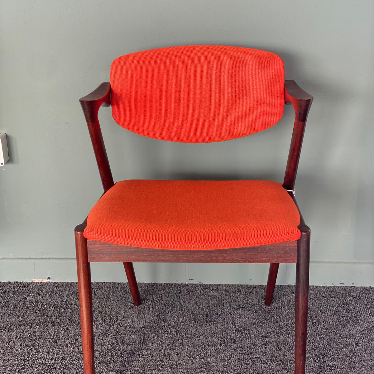 Sedia Modello 42 in Teak di Kai Kristiansen – Vintage con Rivestimento Arancione