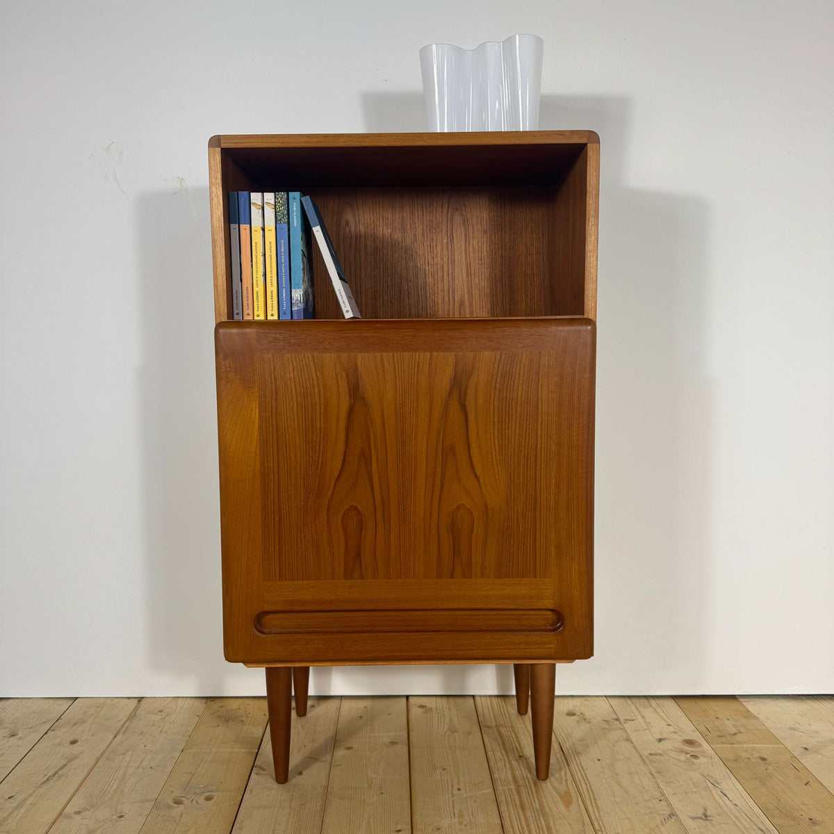 Piccolo Mobile in Teak Dyrlund – Design Danese Mid-Century, Anni ’60