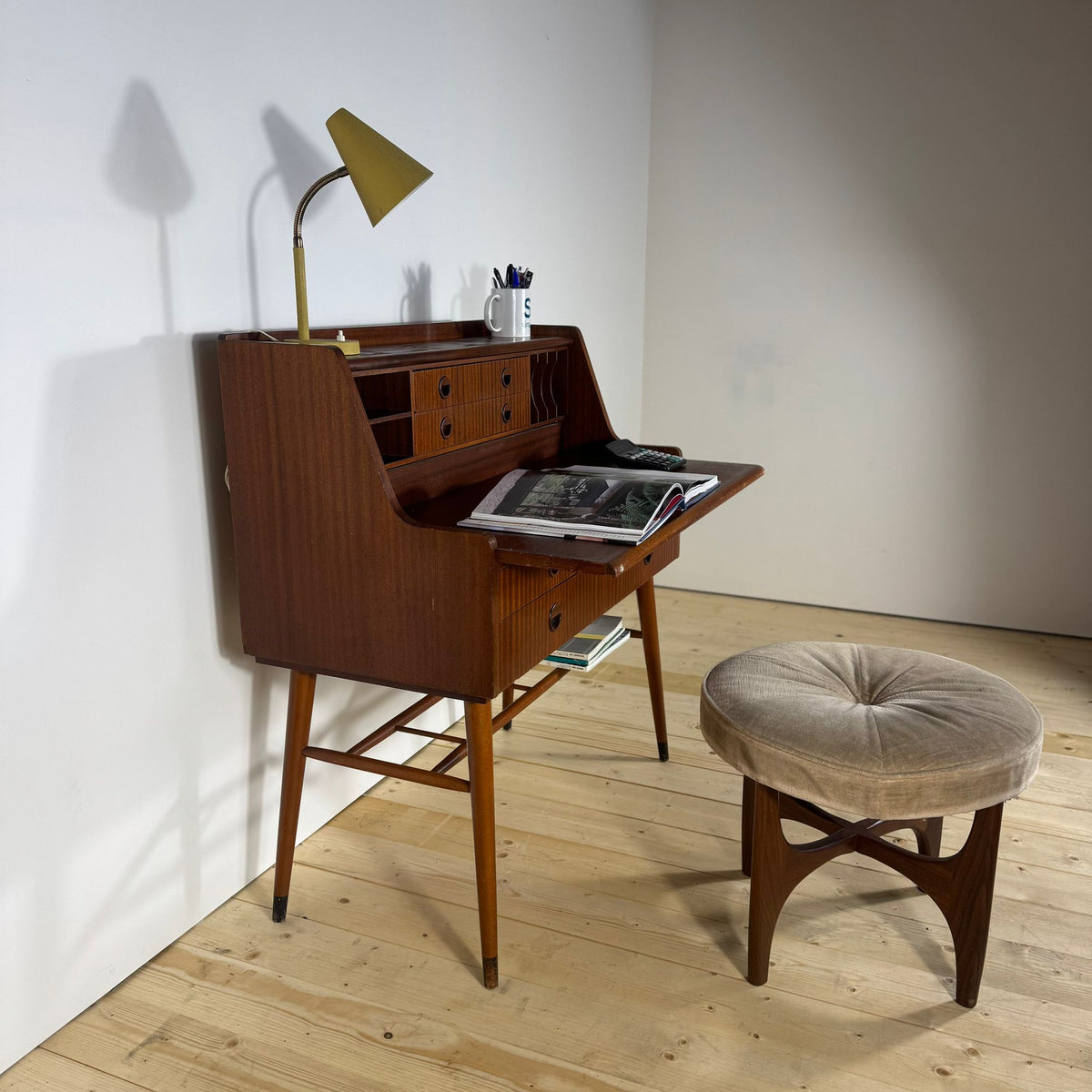 Secretary Desk AB Bröderna Gustafssons – Design Scandinavo Mid-Century