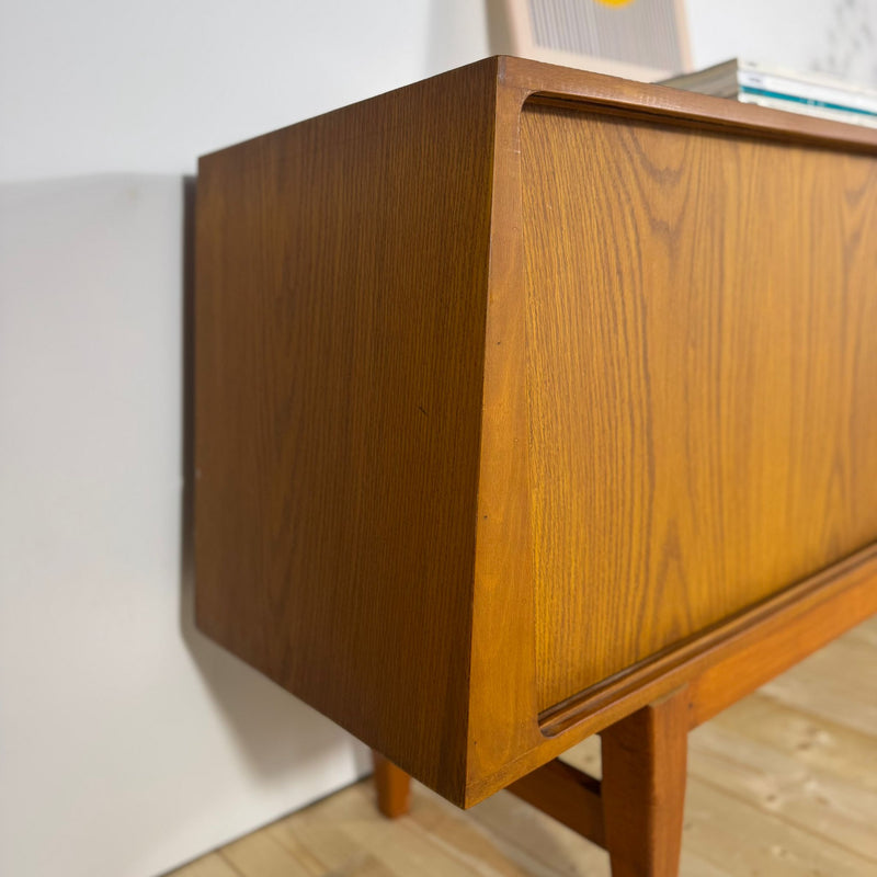 Sideboard in Teak Danese Anni ’60 – Ante Scorrevoli e Cassetti