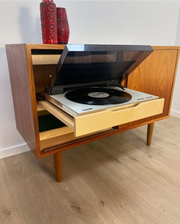 Credenza per giradischi, Danimarca 1960