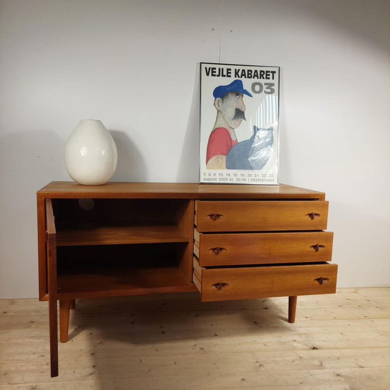 Sideboard con cassetti di H.W. Klein per Bramnin, Danimarca 1960