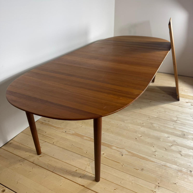 Tavolo da Pranzo in Teak con Tre Prolunghe – Design Scandinavo Vintage