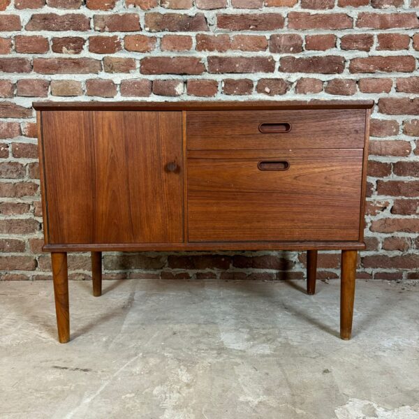 Piccola sideboard in teak, Danimarca 1960