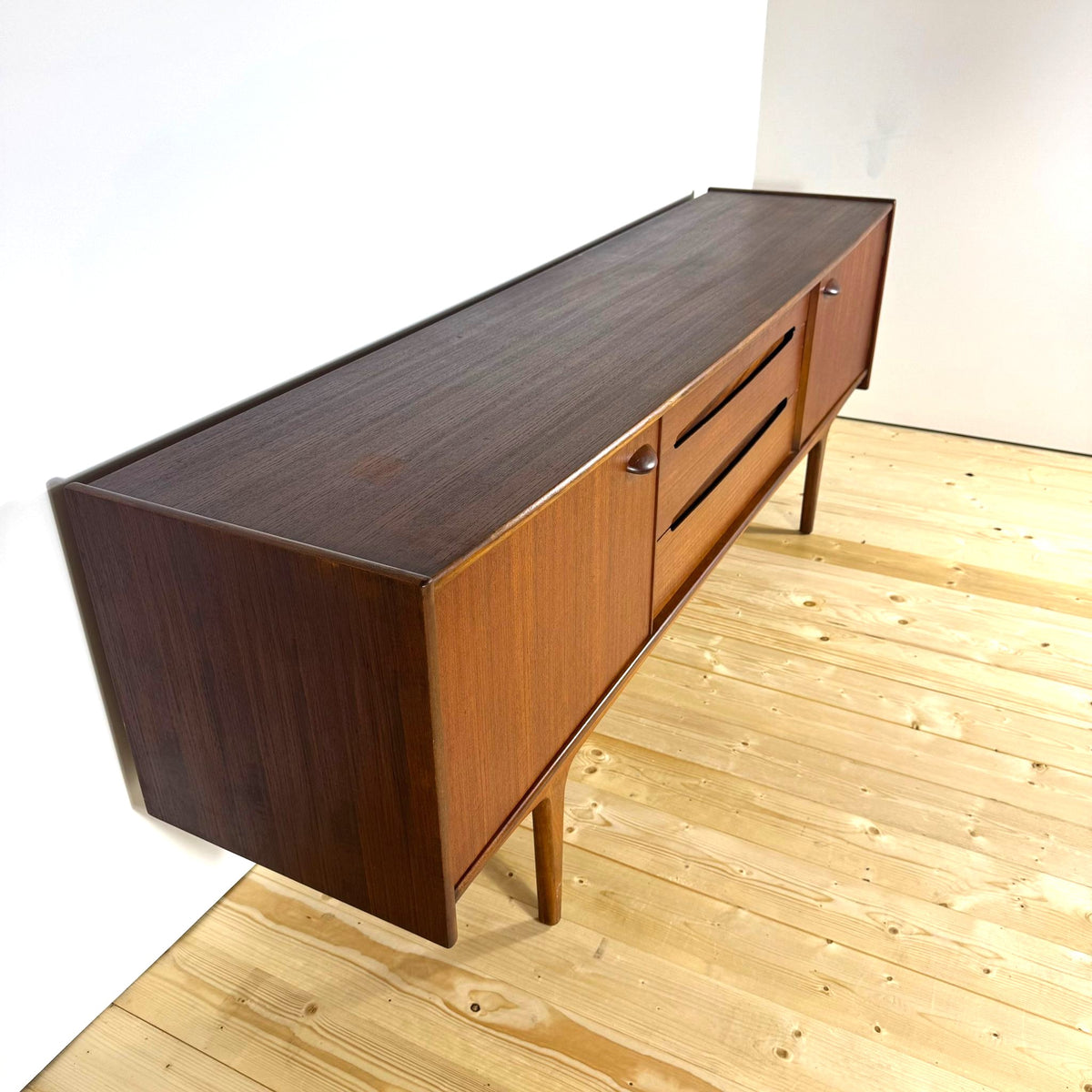 Sideboard danese anni ’60 in teak – design scandinavo originale vintage