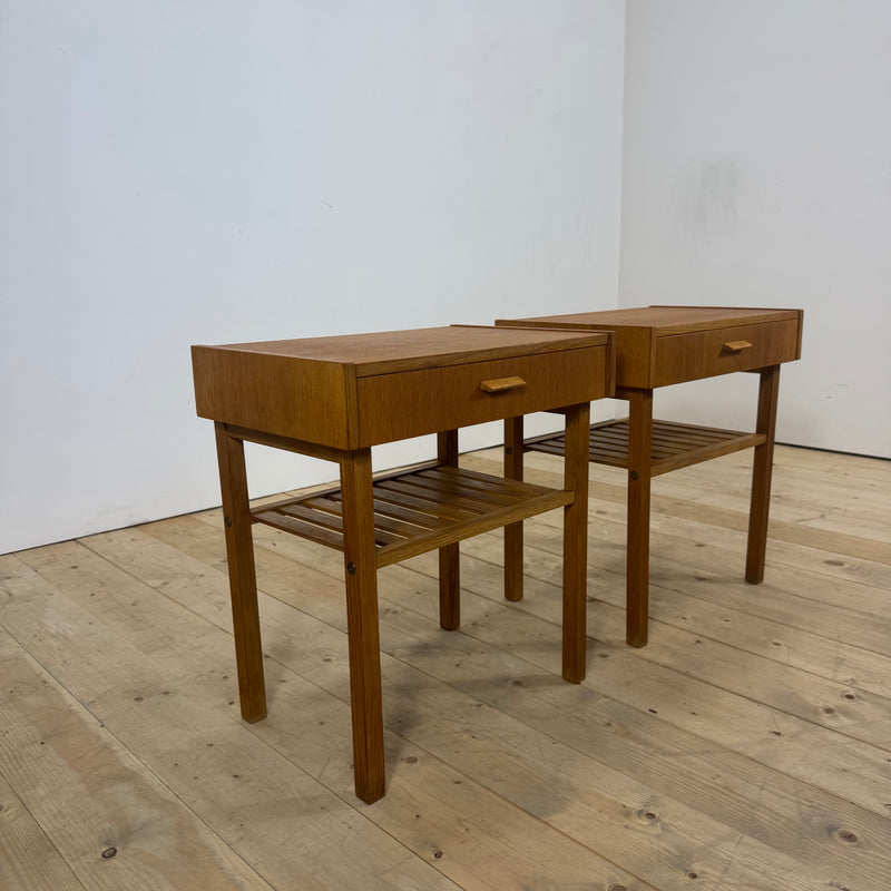 Coppia di comodini in teak svedesi, 1960