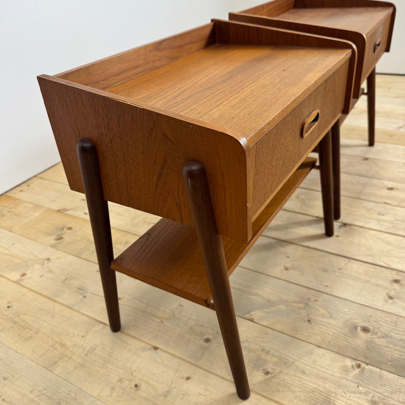Coppia di comodini in teak danesi, anni ’60