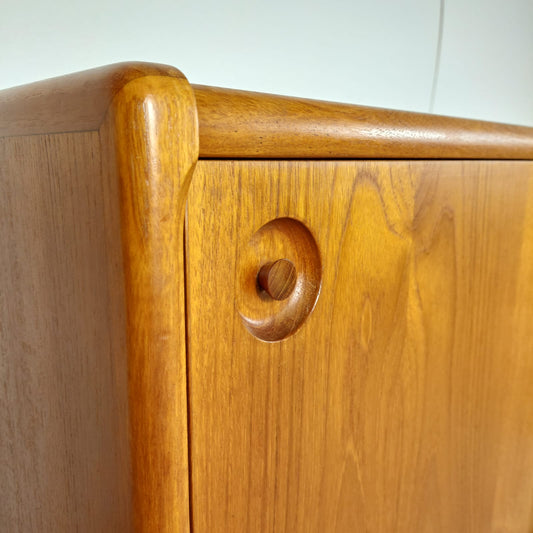 credenza danese mid century ante scorrevoli