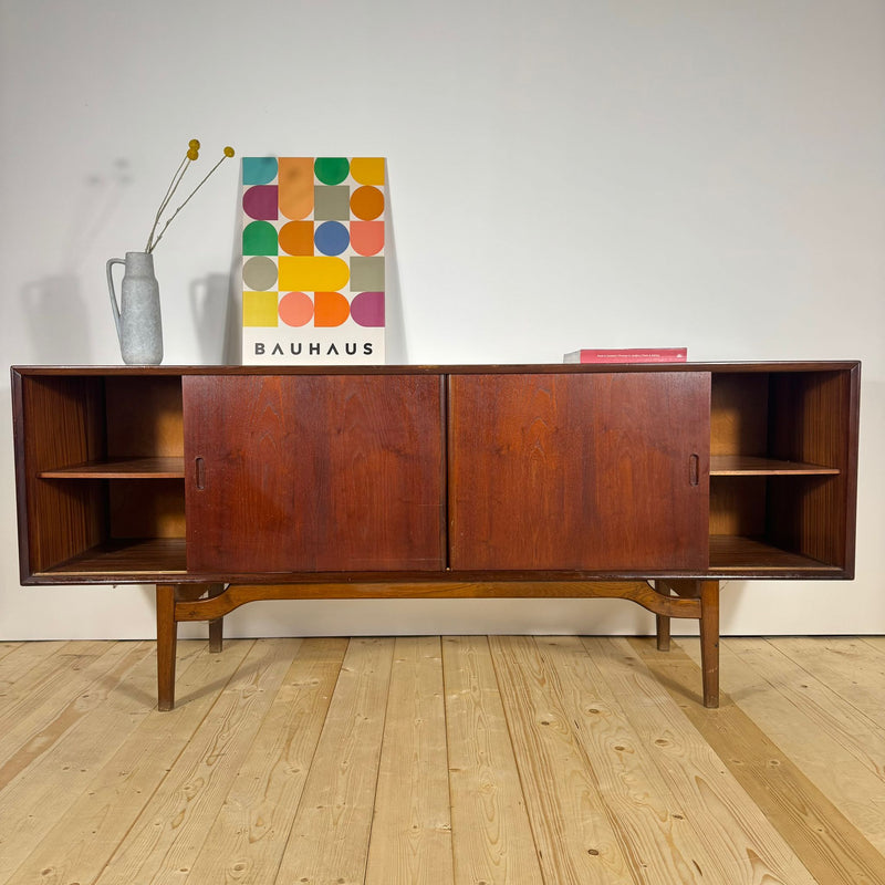 Sideboard in Teak con Cassetti – Design Scandinavo Vintage