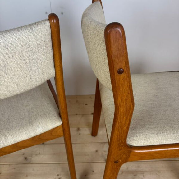 dettaglio legno teak sedie danesi 1960 bianco