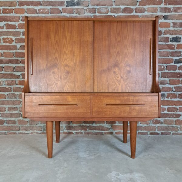 dettaglio legno teak sideboard vintage stov