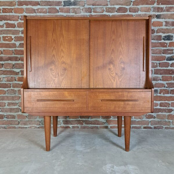 dettaglio legno teak sideboard vintage stov