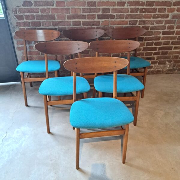 dettaglio schienale sedia farstrup teak vintage