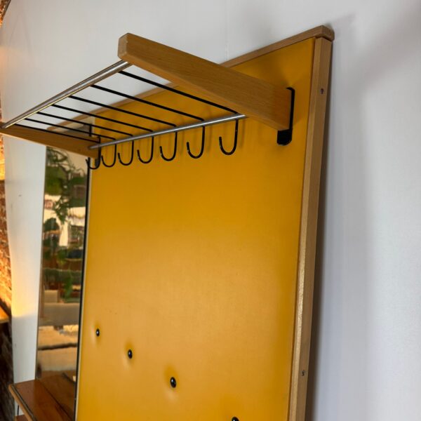 dettaglio specchio appendiabiti pop design stov furniture