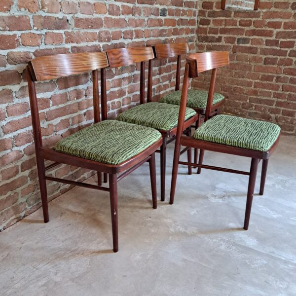 Set di quattro sedie