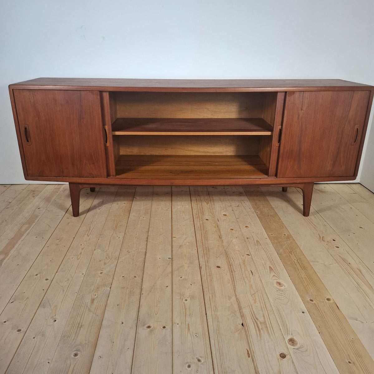 Sideboard H.P. Hansen in Teak – Credenza Danese Mid-Century Anni ’60
