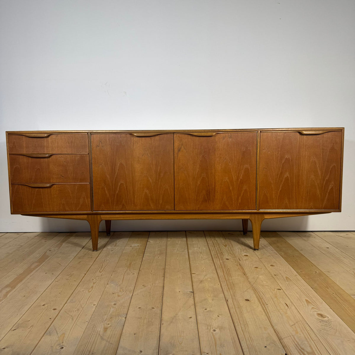 Credenza McIntosh in Teak – Sideboard Mid-Century Scozzese Anni ’60