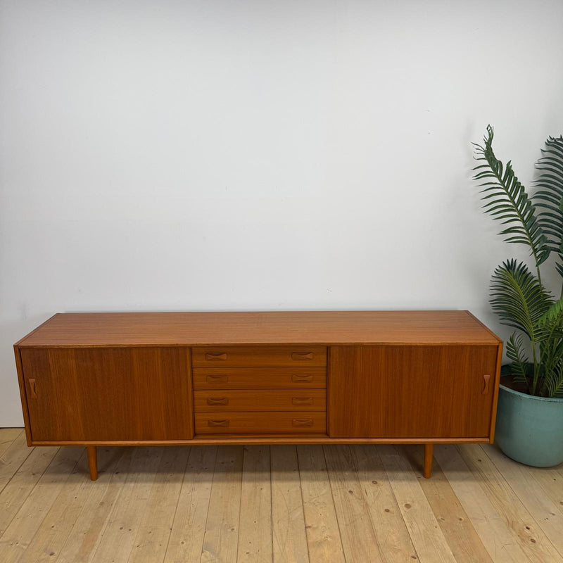 Sideboard in teak di Clausen & Søn, 1960
