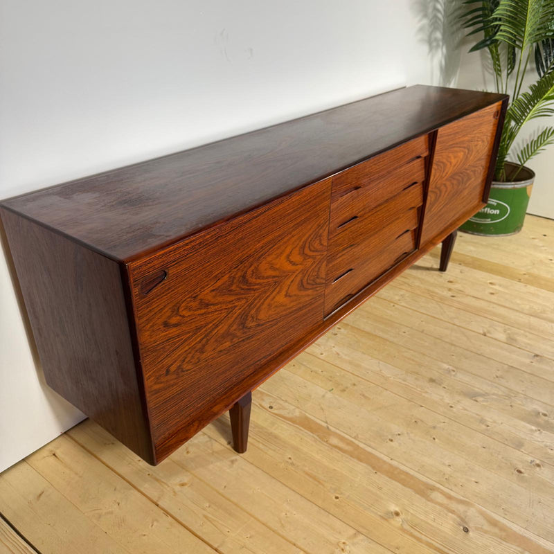Sideboard Skovby in Palissandro – Autentico Design Scandinavo Anni ’60
