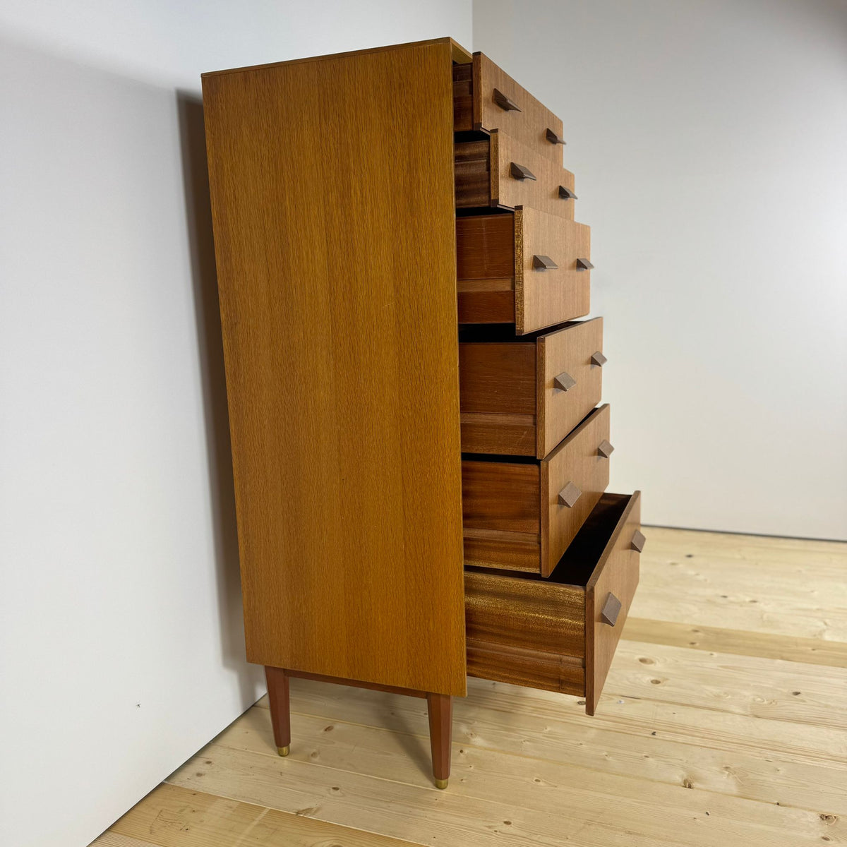 Cassettiera scandinava vintage – Teak originale Mid Century