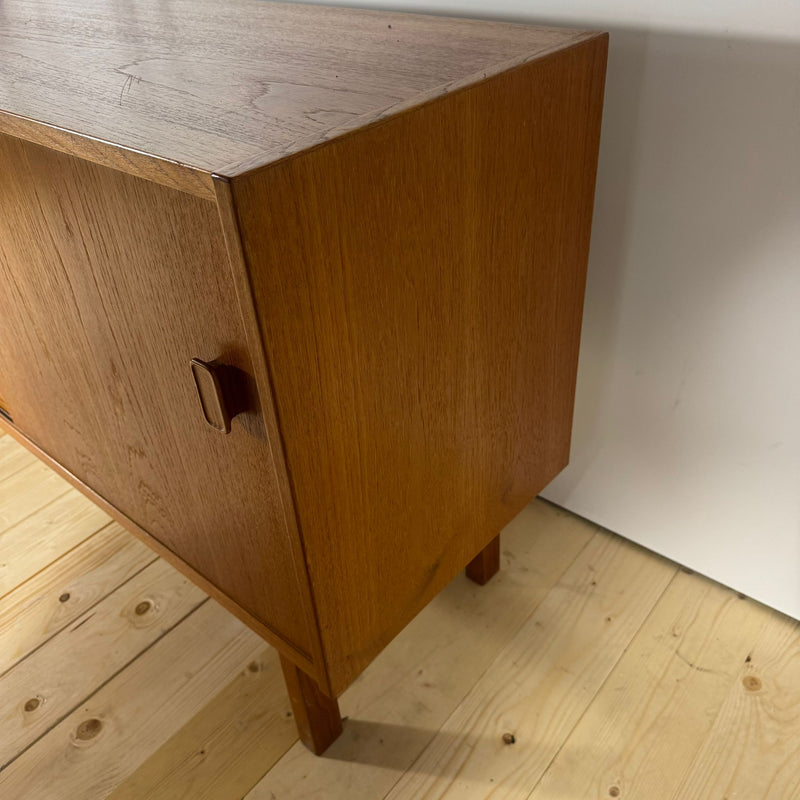 Sideboard “Arild” di Nils Jonsson per Troeds – Svezia, 1960