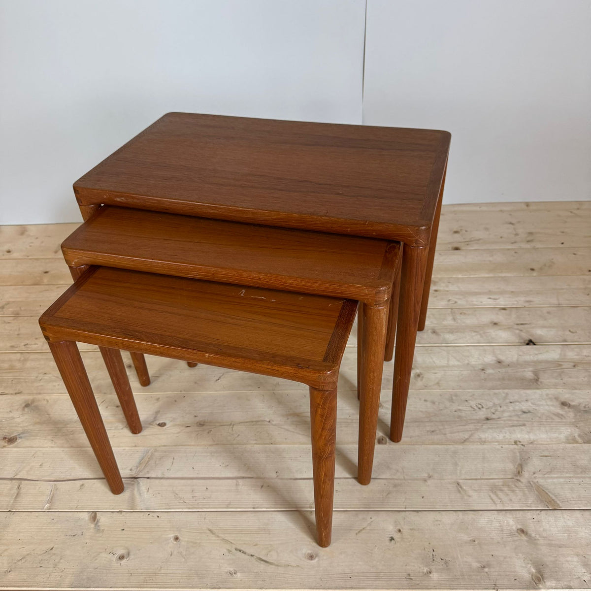 Nesting tables in teak, H.W. Klein per Bramin, Danimarca 1960