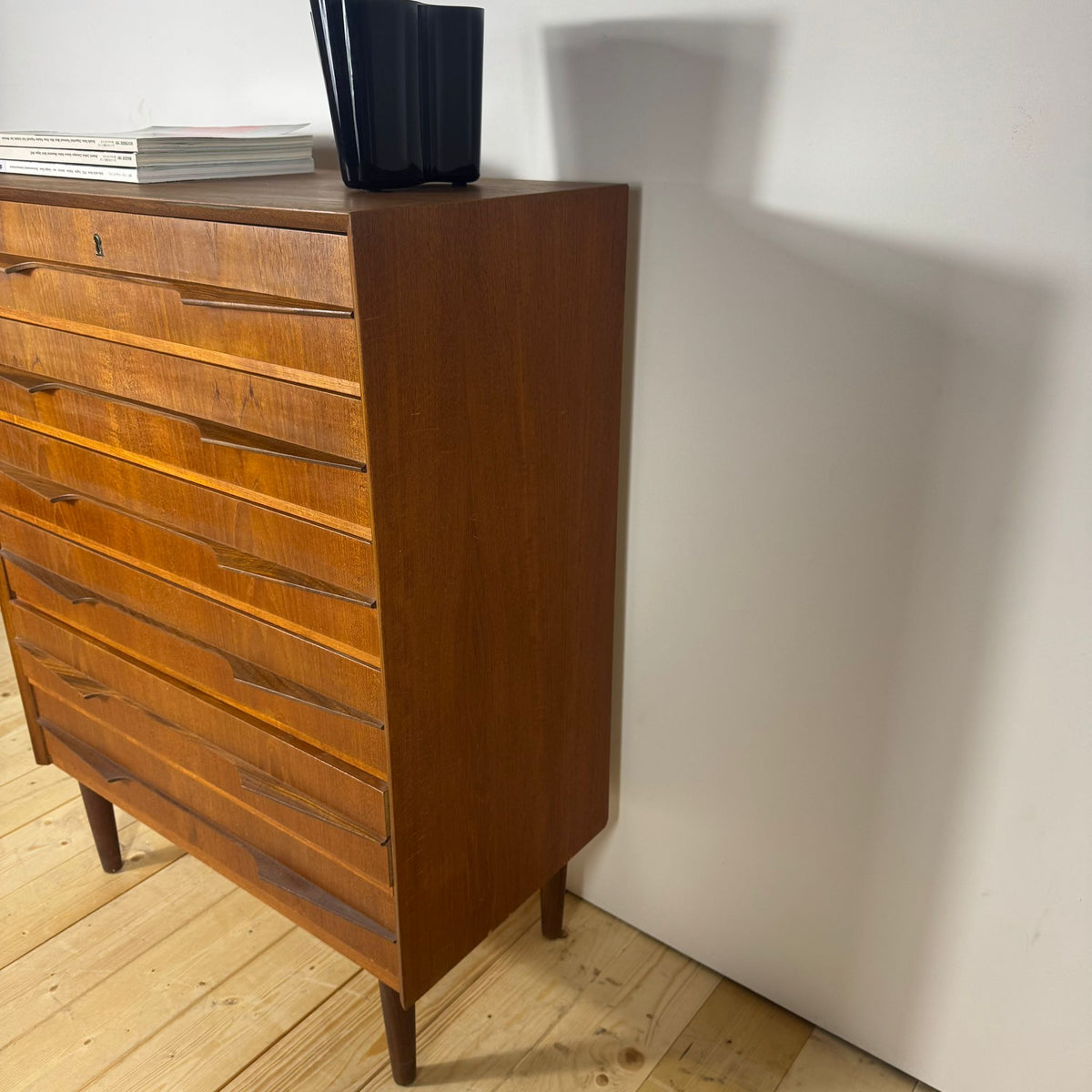 Cassettiera Vintage in Teak – Design Scandinavo Danese, Anni ’60 | Mid-Century Modern