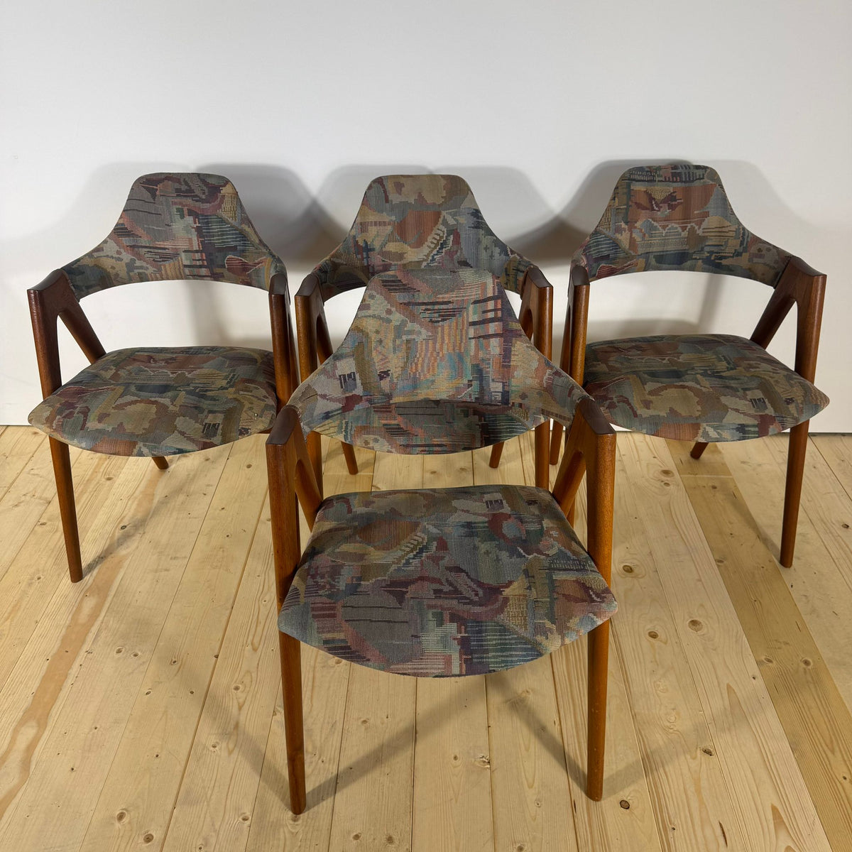 Set di 4 Sedie Compass di Kai Kristiansen – Design Danese Mid-Century