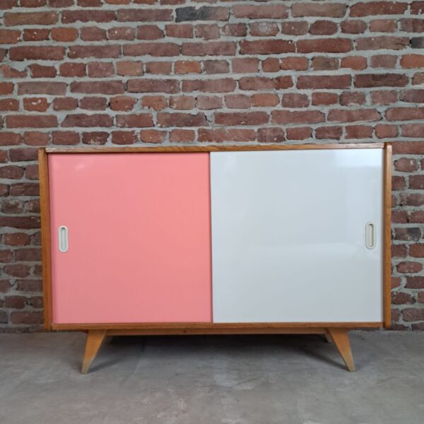 Credenza
