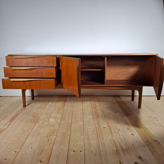Sideboard vintage danese in legno di teak McIntosh, Scotland 1960