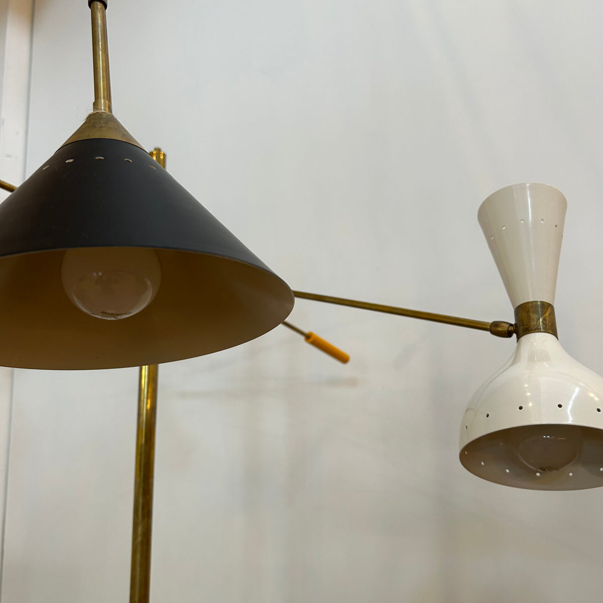 floor lamp vintage design italiano giallo metallo