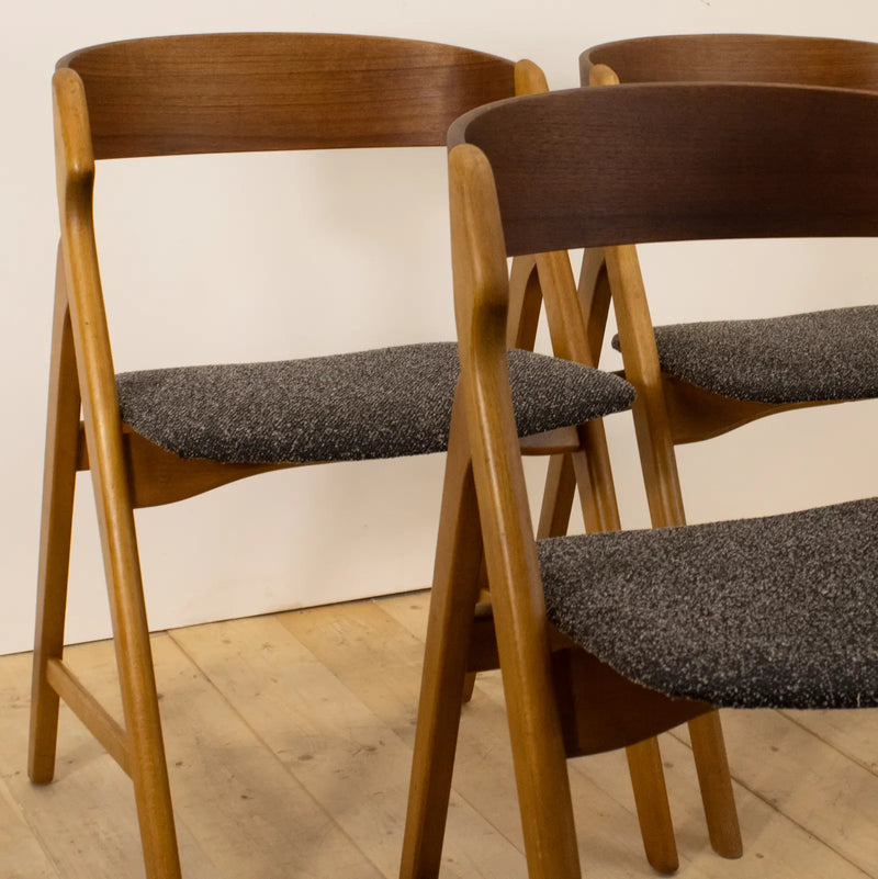 Set of 4 model 1255 chairs by Kjaernulf, 1960s