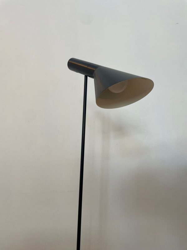 lampada terra aj terra arne jacobsen nero 1960