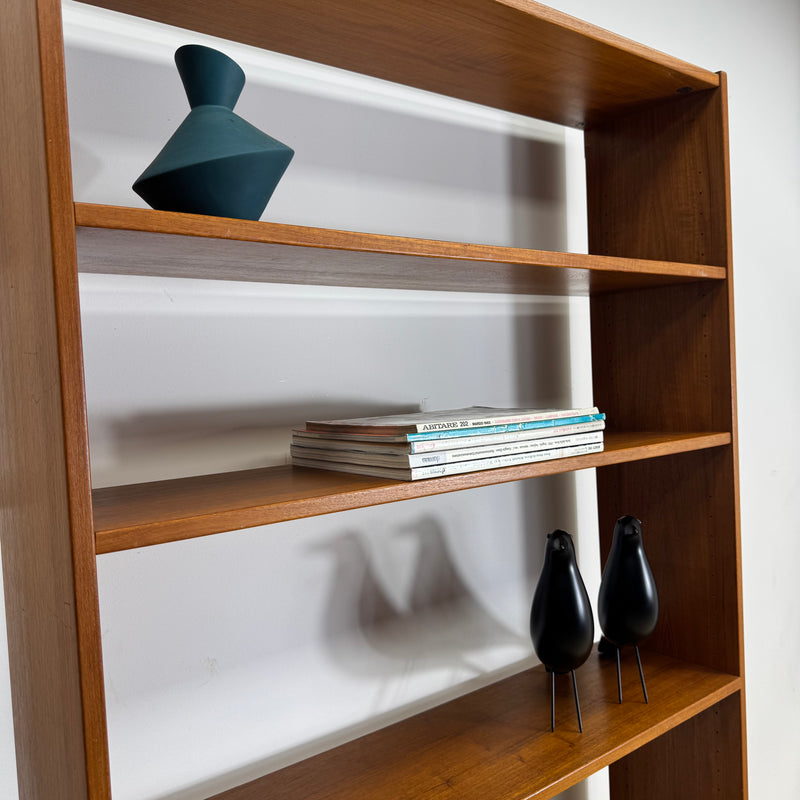 Libreria in teak con due cassetti, Svezia 1960