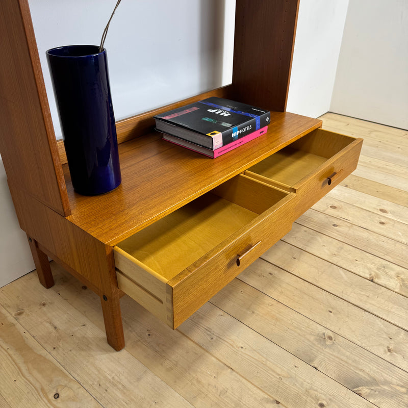Libreria in teak con due cassetti, Svezia 1960