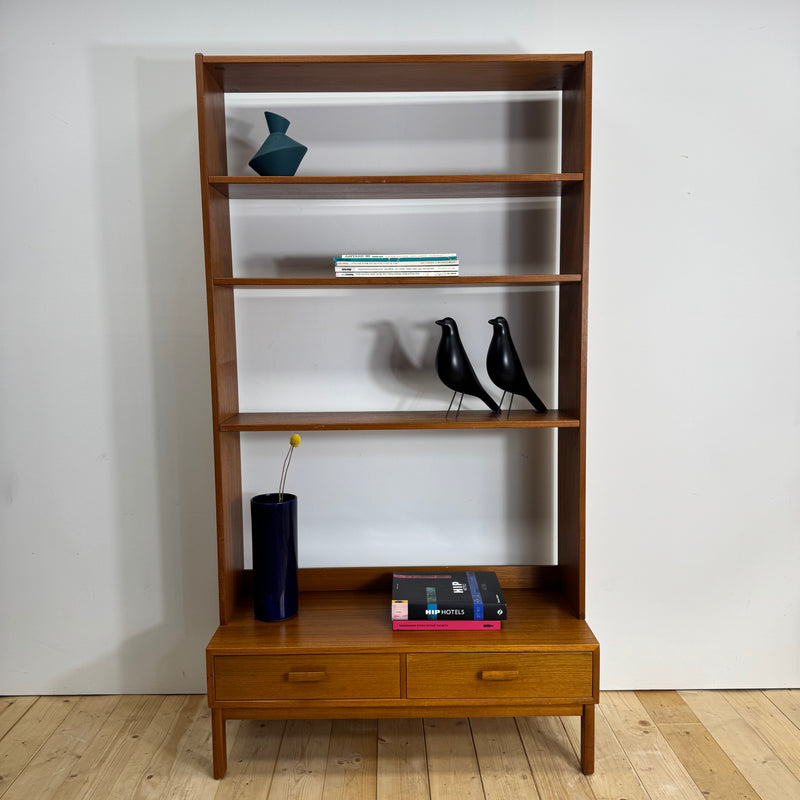Libreria in teak con due cassetti, Svezia 1960