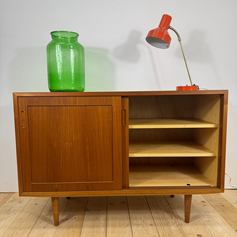 Sideboard in teak con ante scorrevoli
