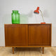Sideboard in teak con ante scorrevoli