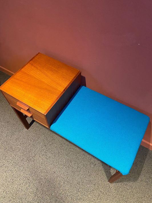 mobile ingresso design danese mid century