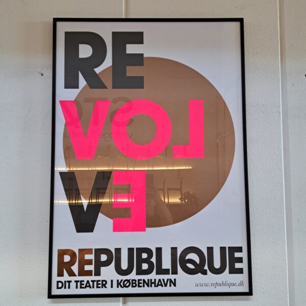 Poster con cornice in vetro