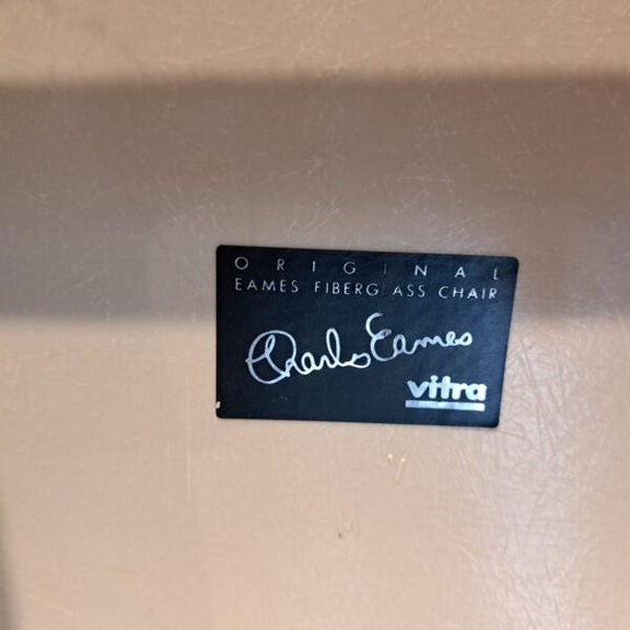 poltroncina fibra vetro eames vitra vintage