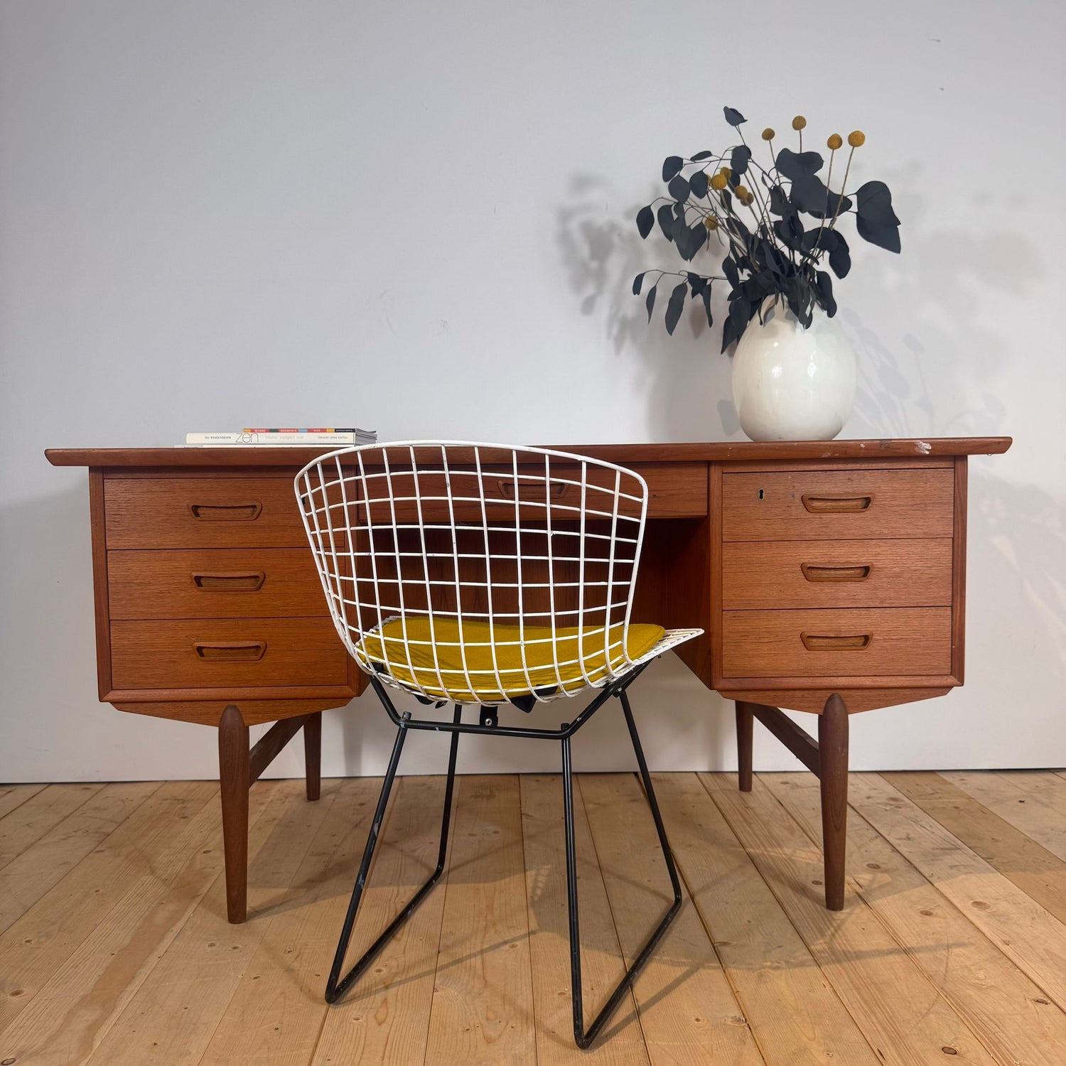 Scrittoio scandinavo in teak, anni ’60