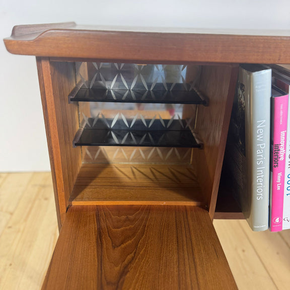 scrivania teak H P Hansen vista frontale