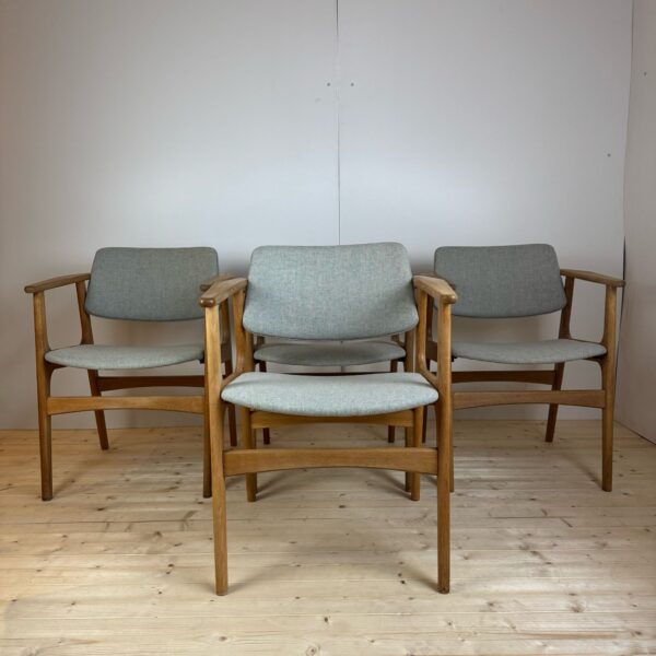 set quattro sedie braccioli teak danimarca 1960